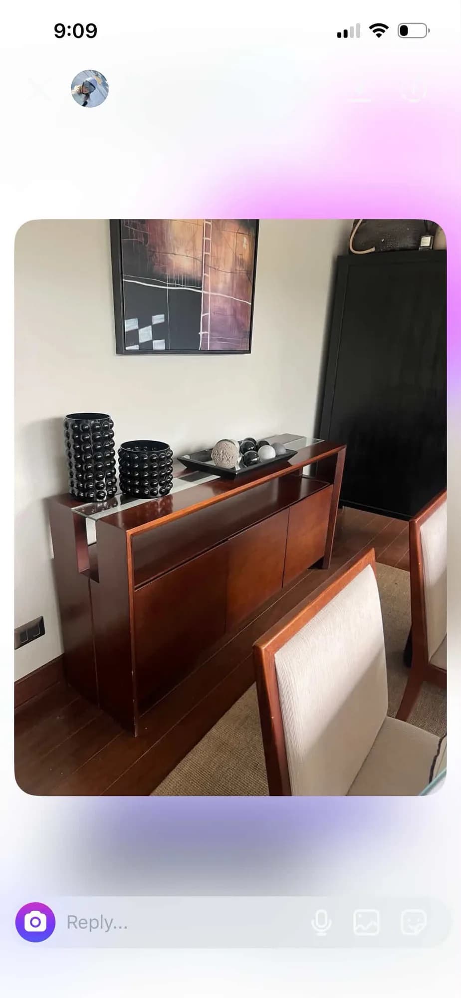 Buffet de madera solida.