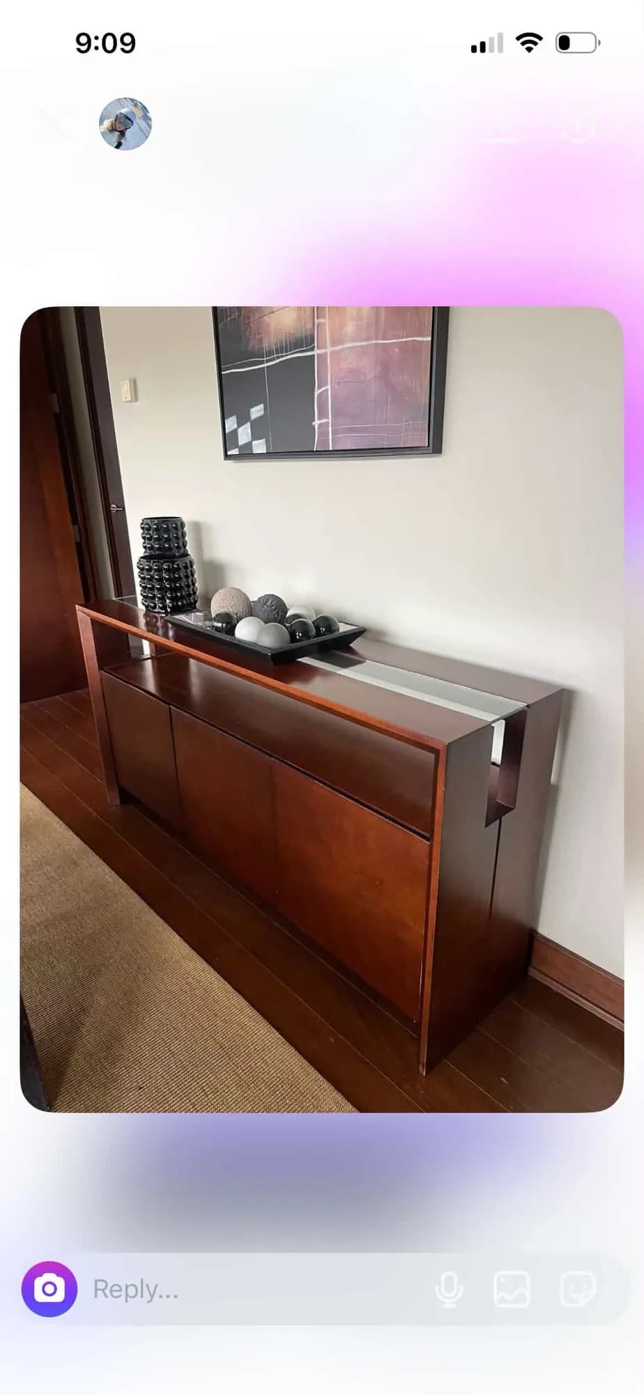 Buffet de madera solida.