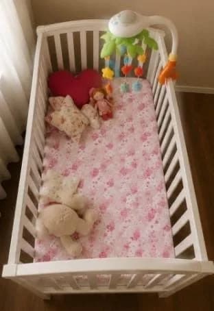 Cuna Delta Children Arbour