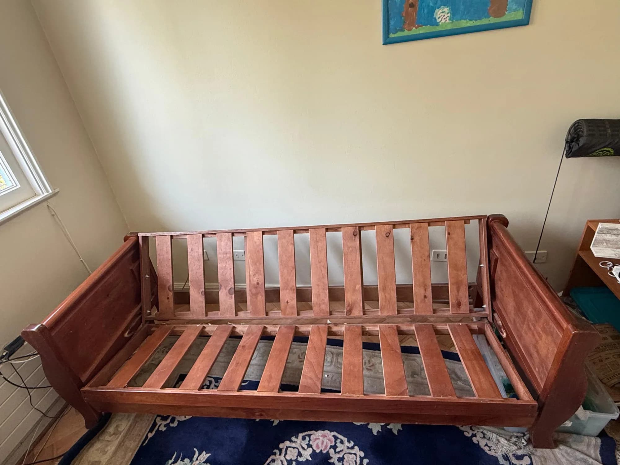 Futon estructura de madera.