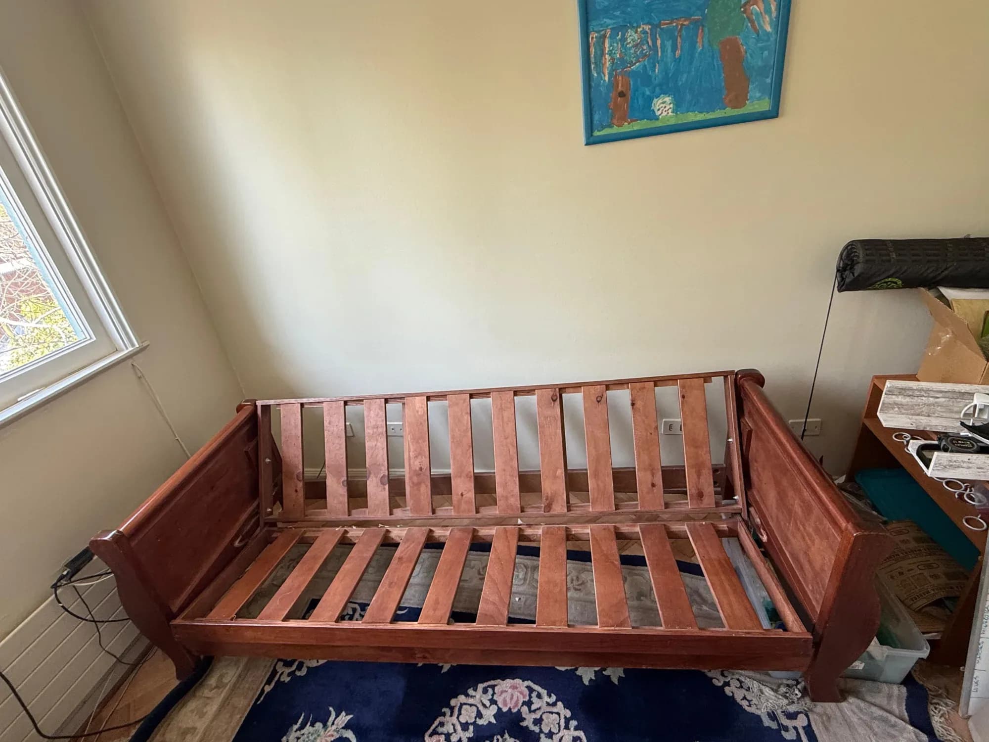 Futon estructura de madera.