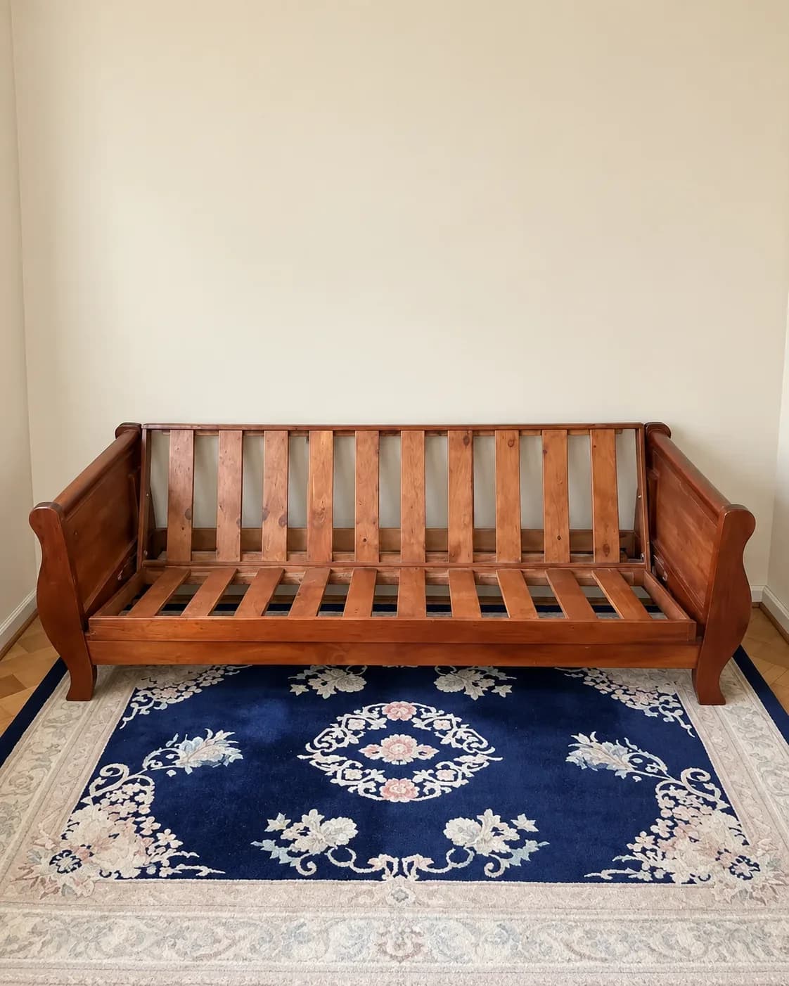 Futon estructura de madera.