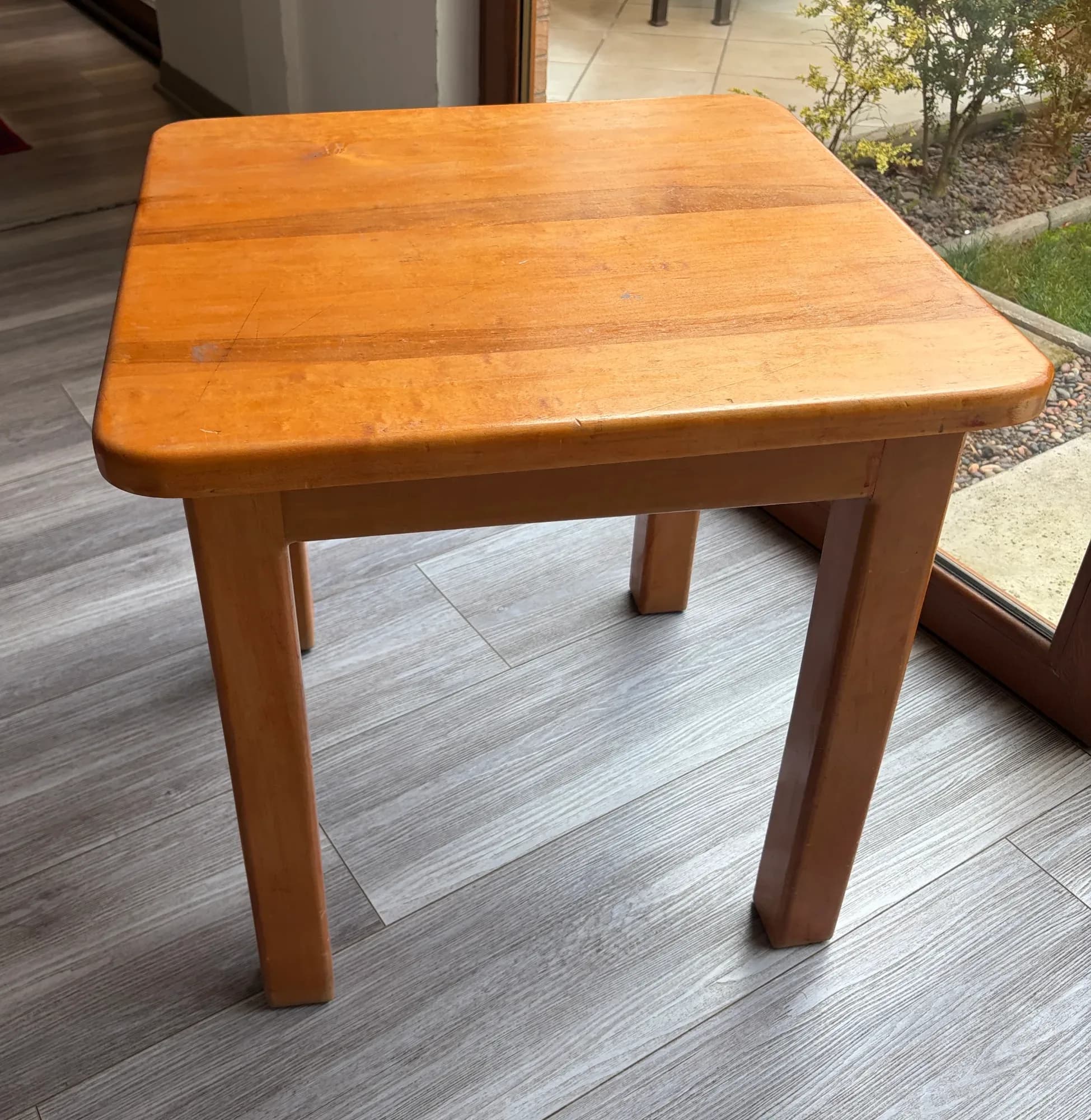 Mesa de madera.