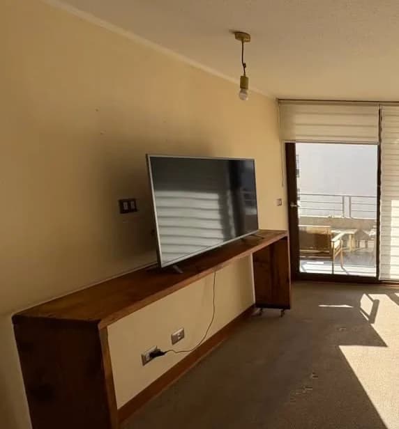 Mueble de TV con ruedas